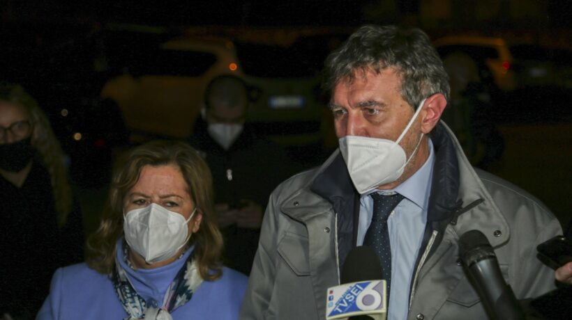«Trattati da Regione canaglia per una fisima burocratica»