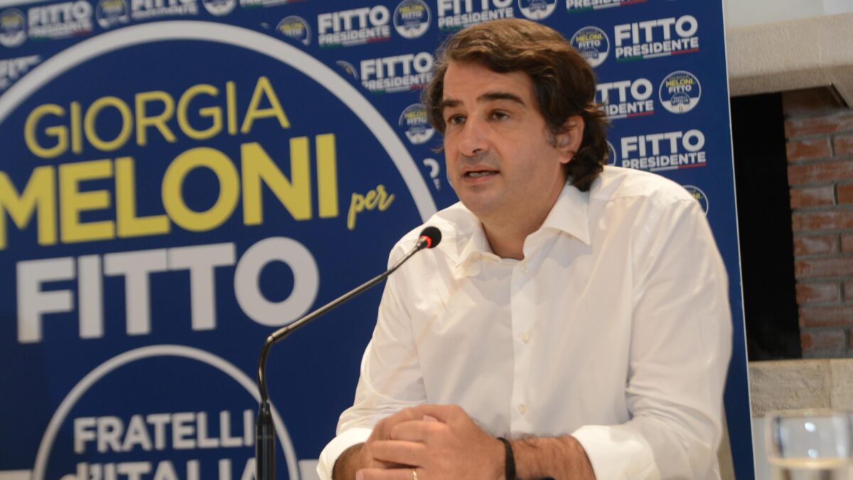 «Dicono che va tutto bene ma spendono 10 milioni per costruire un ospedale»