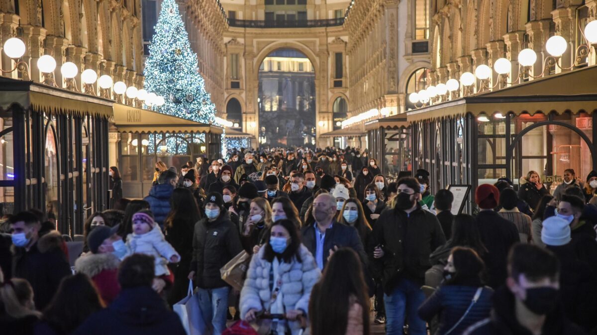 Dal flop dei semafori ai capoluoghi blindati. Tutte le bestialità del dl ammazza Natale