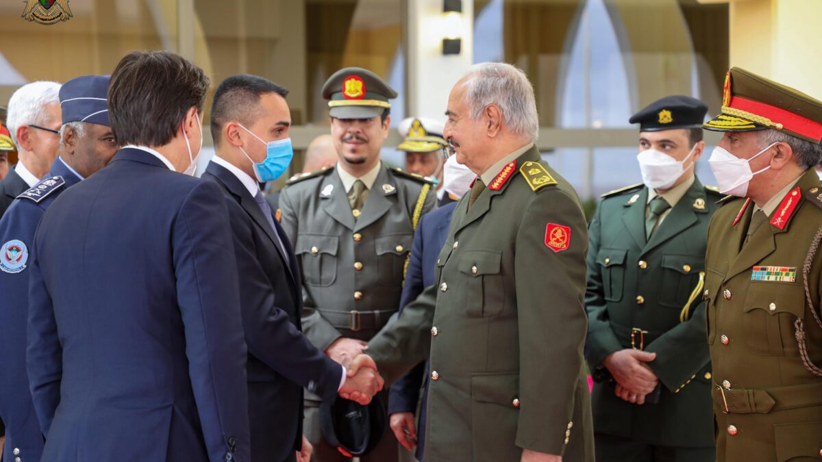 I misteri della trattativa: «Scambio di prigionieri» e un nuovo ruolo per Haftar