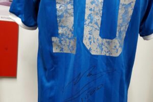Due milioni per la maglia di Maradona: i cimeli sportivi più cari