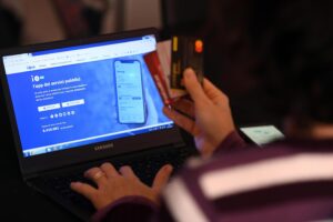 Debutto alla Fantozzi per Cashback, app in tilt