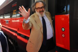 Stefano Ricci riparte da Parigi e Taiwan
