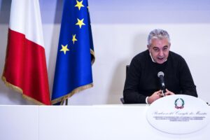 Le nuove mail segrete sulle Ffp3 cinesi comprate da Arcuri