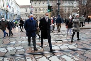 Rapine, spaccio, violenza e degrado. Nella Milano di Sala vince l’illegalità