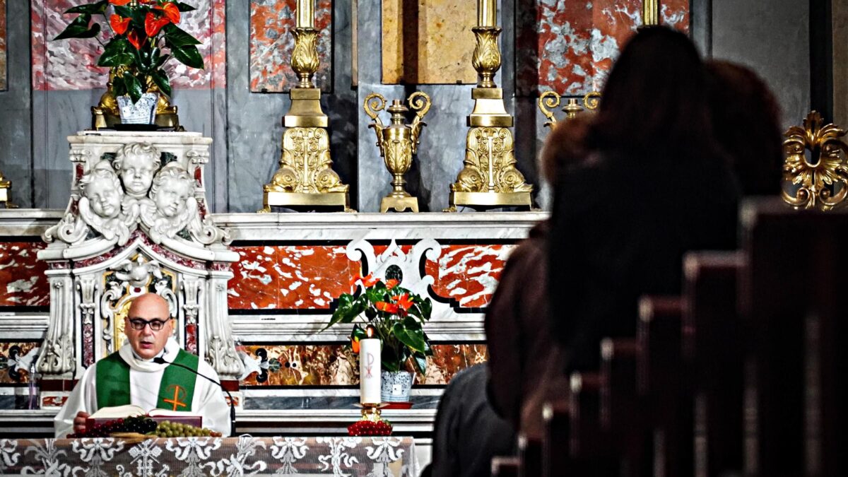 C’è chi non ci sta «Sulle messe è in gioco la libertà di tutti»
