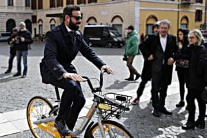Nomine, stallo per i veti di Leu e M5s