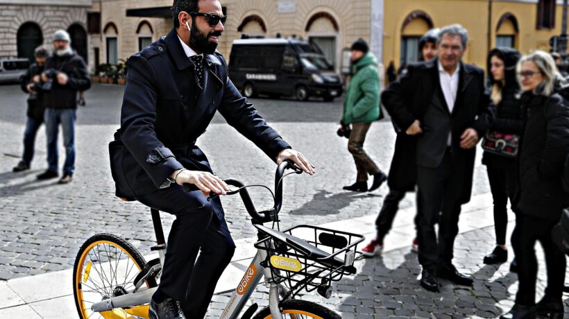 Nomine, stallo per i veti di Leu e M5s