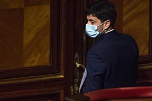 Pandemia, ora i pm puntano a Roma. Speranza in trincea continua a tacere