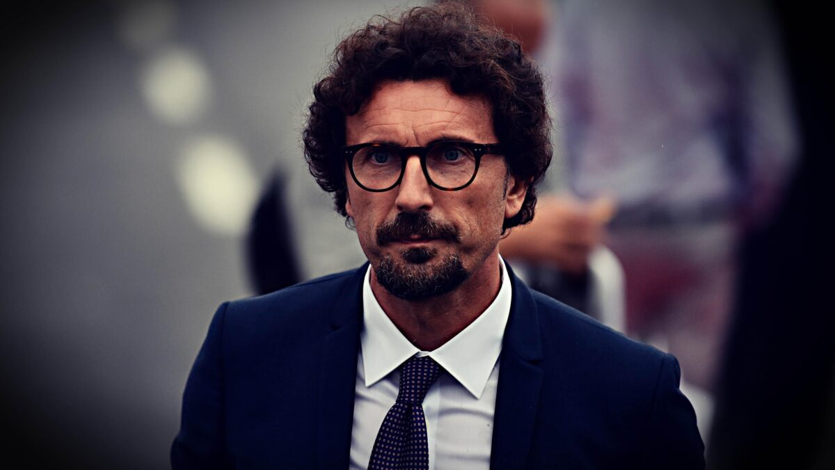 I balbettii sui migranti di Toninelli ministro che firmava a sua insaputa
