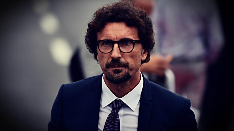 I balbettii sui migranti di Toninelli ministro che firmava a sua insaputa