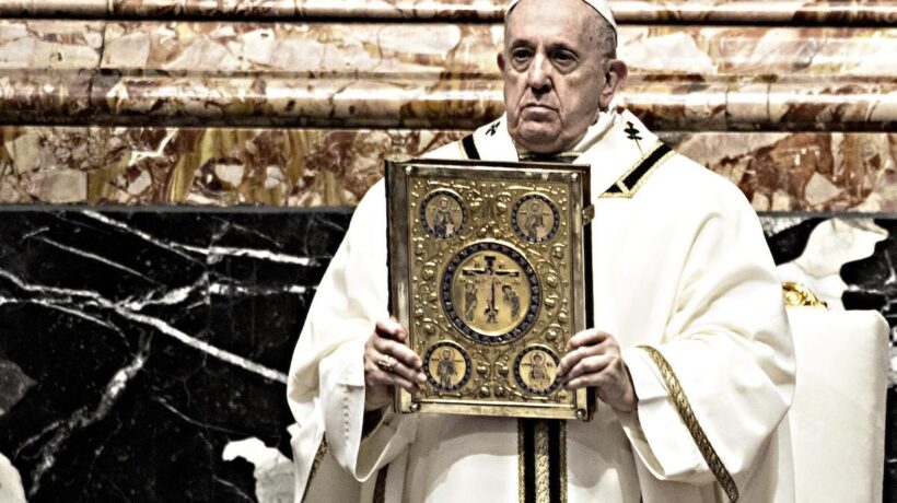 Francesco «consacra» il governo. «La politica non rompa l’unità»