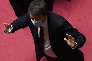 Iv vuole rientrare, ma c’è il veto di Pd e M5s