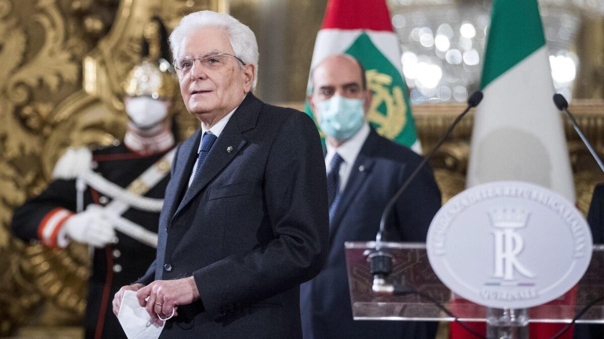 Mattarella insiste con i cocci della maggioranza che non c’è