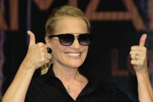 Heather Parisi dà lezioni sul vaccino: «Le mie ragioni contro l’obbligo»