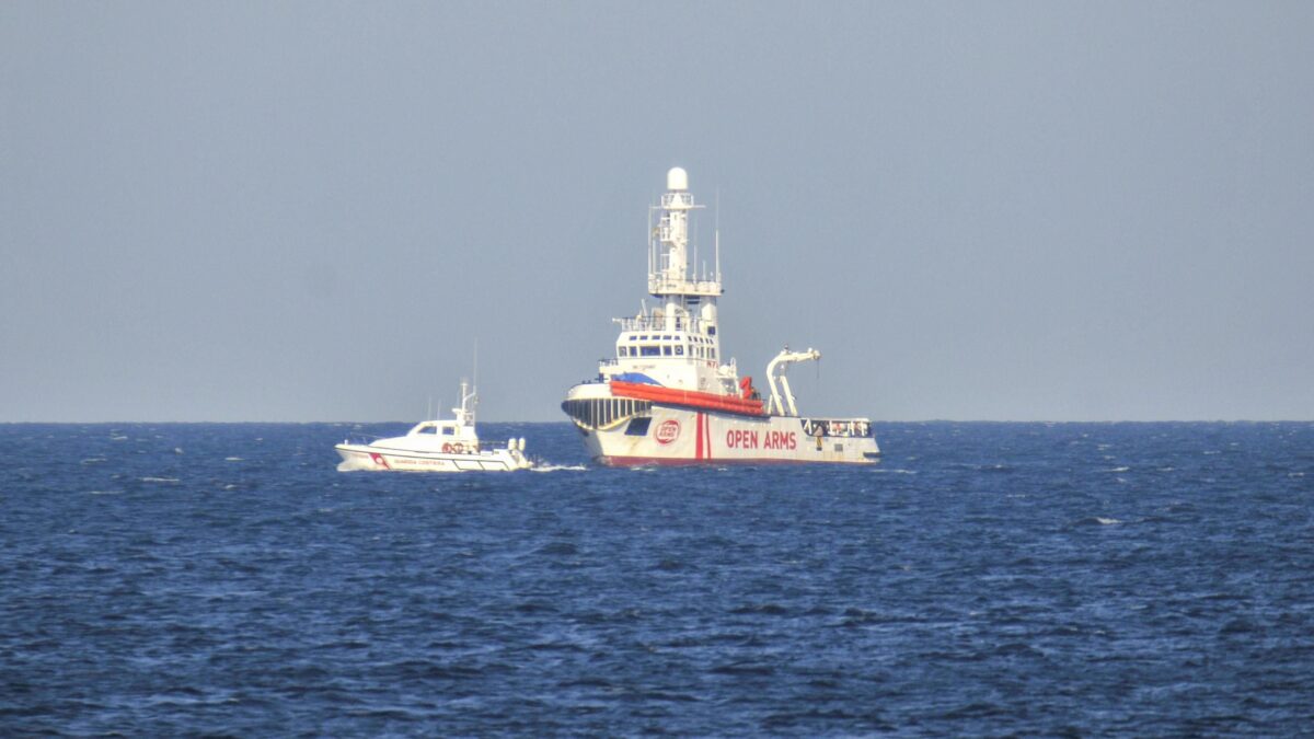 I «sequestrati»? Due scafisti, 44 irreperibili