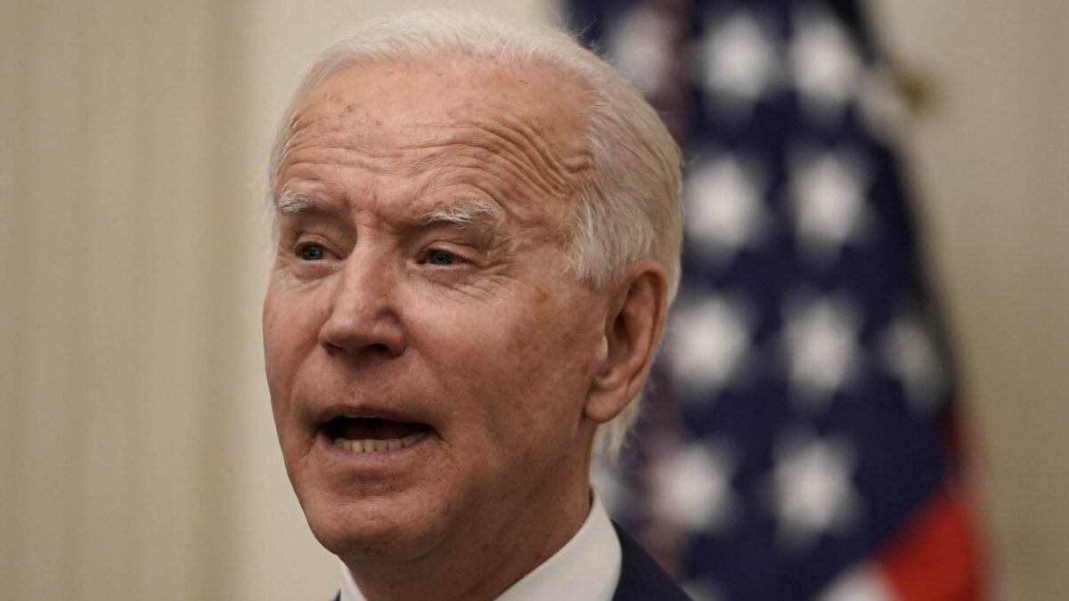 La gestione pandemica di Biden lascia a desiderare