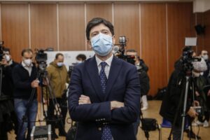 Caro Speranza, lei dirige un porto delle nebbie?