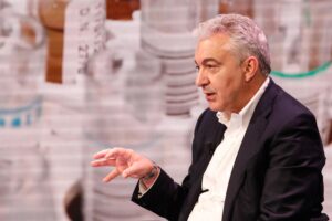 La strategia perdente di Arcuri scritta in un paragrafo inesistente