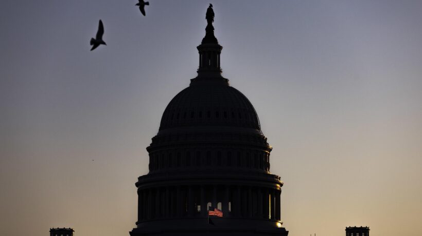 I social che censurano Trump possono imbavagliare tutti