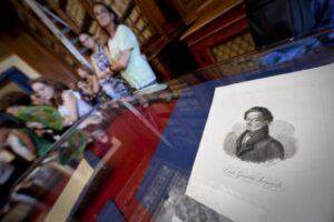 Leopardi era goloso. Pascoli beveva. Peccati e segreti dei nostri letterati