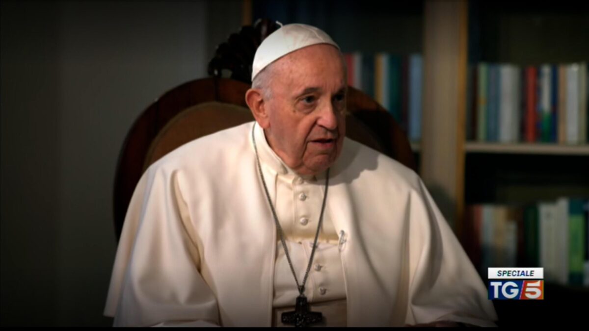 I media del Vaticano hanno censurato il Papa: ecco la prova