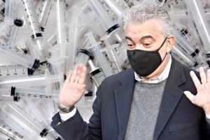 Flop di giornata del sistema Arcuri. Consegnate 1.000 siringhe sbagliate