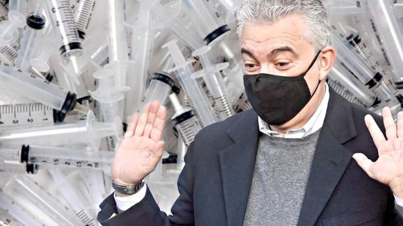 Flop di giornata del sistema Arcuri. Consegnate 1.000 siringhe sbagliate