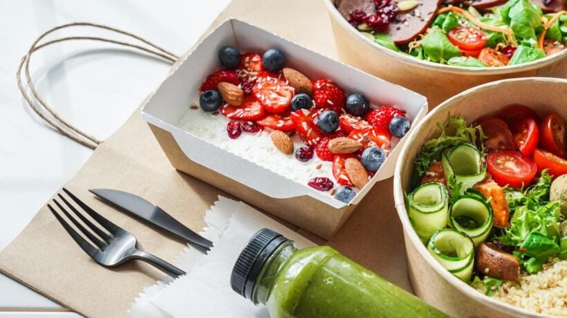 Le sette regole per mangiare sano col delivery. E dove ordinare