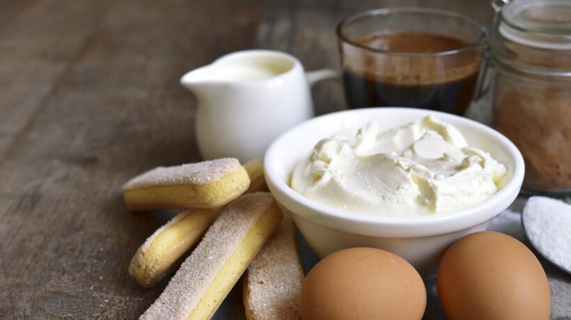 Mascarpone, la specialità della Val Padana con zero carboidrati che è il segreto del tiramisù