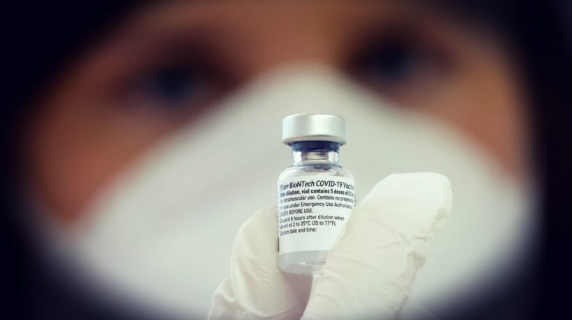 Pfizer tira il freno a mano sulle fiale e così svanisce l’effetto sesta dose