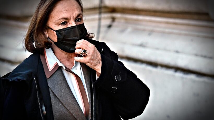 Mollate le deleghe agli 007 Conte sta pensando alla Lamorgese o Goracci