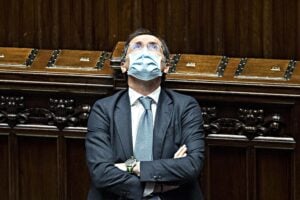 Boccia baratta il lockdown per un solo voto