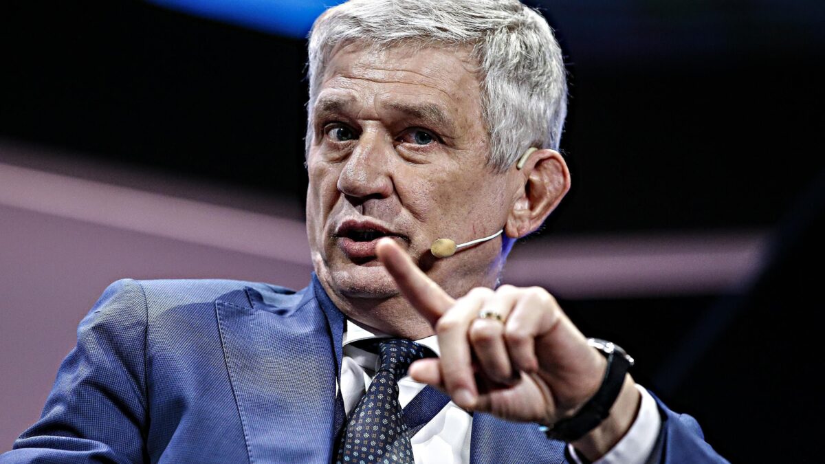 Giuseppi risolve il puzzle intelligence. Ma mantiene lui il controllo degli 007