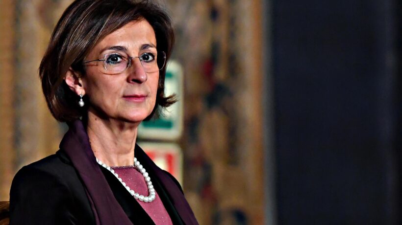 Comizio di Renzi al Quirinale. Sfida Giuseppi e gli alleati: «Senza di me non fate nulla»