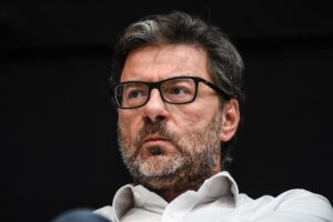 Ballano 32 miliardi per le imprese. In un mese in 100.000 senza lavoro
