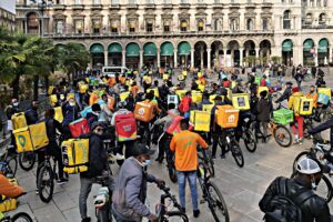 La Procura: «Regolarizzare tutti i rider»