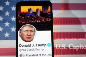 Twitter «marchia» politici e istituzioni. I social sempre più gendarmi delle idee