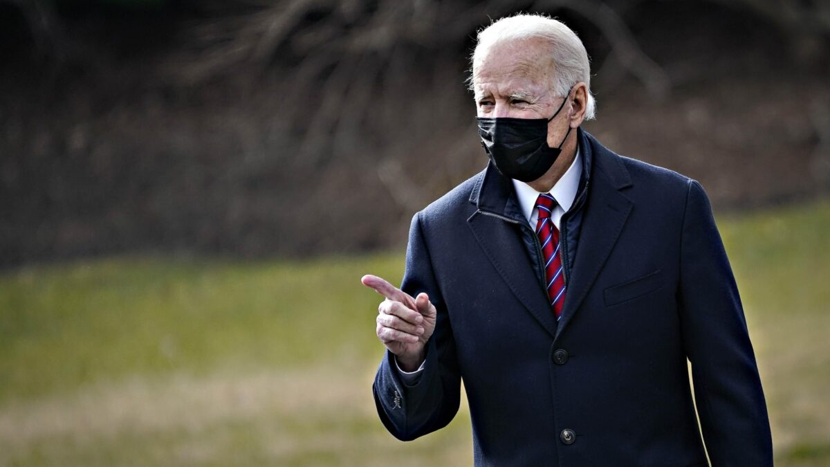 Anche Biden ha il vizietto dei dpcm. Già firmate 42 azioni esecutive
