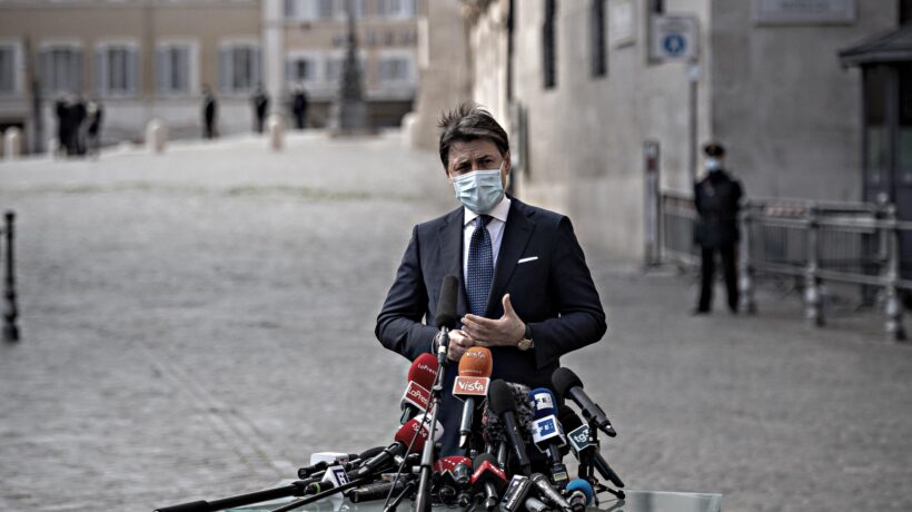 Voto su Rousseau. Il sì serve a fermare la scissione grillina