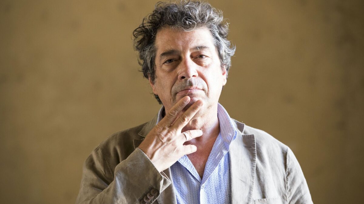 Si credono superiori e insultano la destra poi ne copiano le idee con anni di ritardo