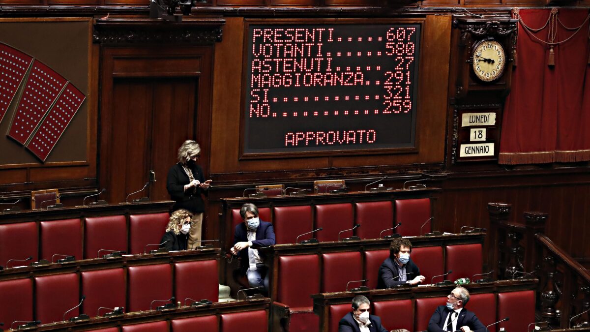 Da reddito zero a 98.000 euro. Il grillino vota col portafogli