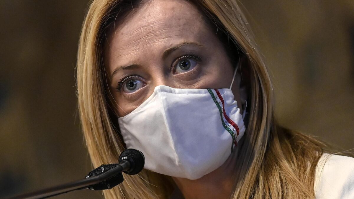Prima di decidere Giorgia Meloni aspetti programma e ministri