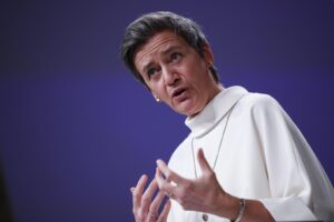 Vestager incorona la rete unica di Tim. Ora la palla passa a Open fiber