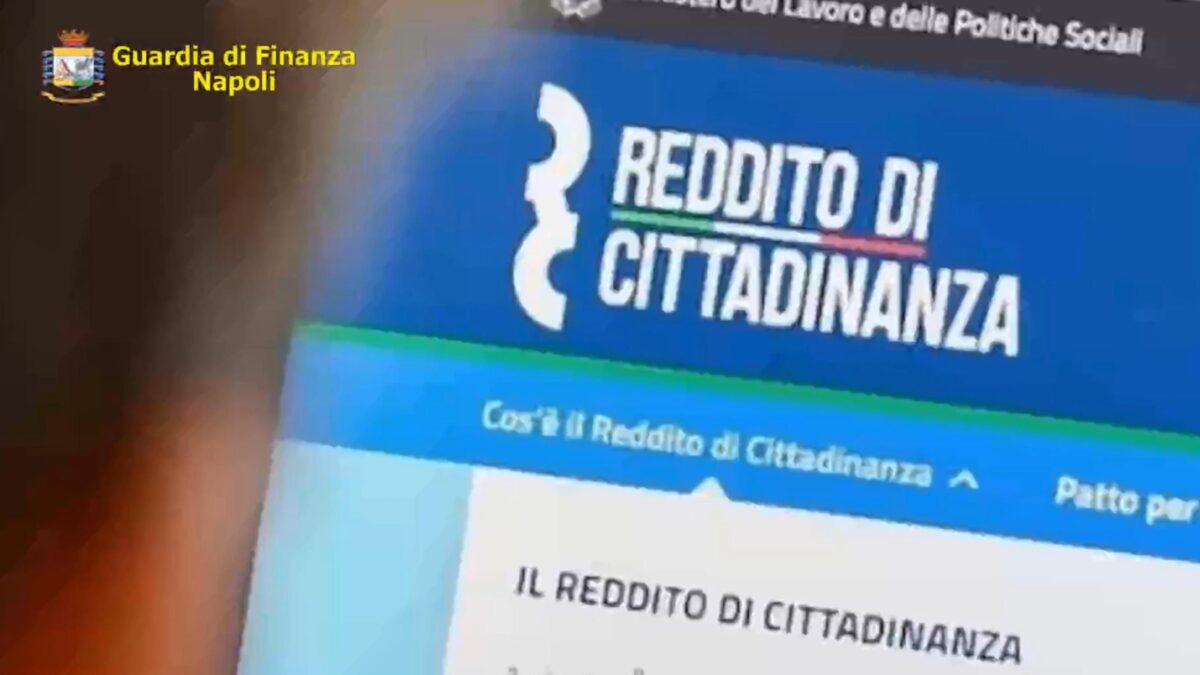 Il reddito di cittadinanza ingrassa la mafia
