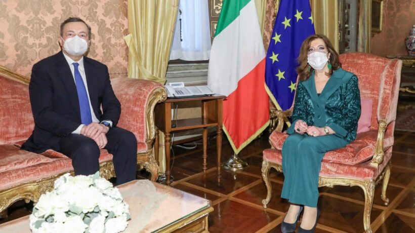 La spola di Draghi tra Fico e Conte: oggi pomeriggio cominciano le consultazioni