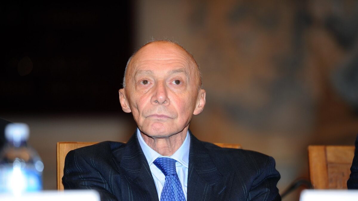Corso CNF dedicato a LGBTQI+: «Con il prof. Alpa ora ‘indottrinano’ anche i professionisti forensi»