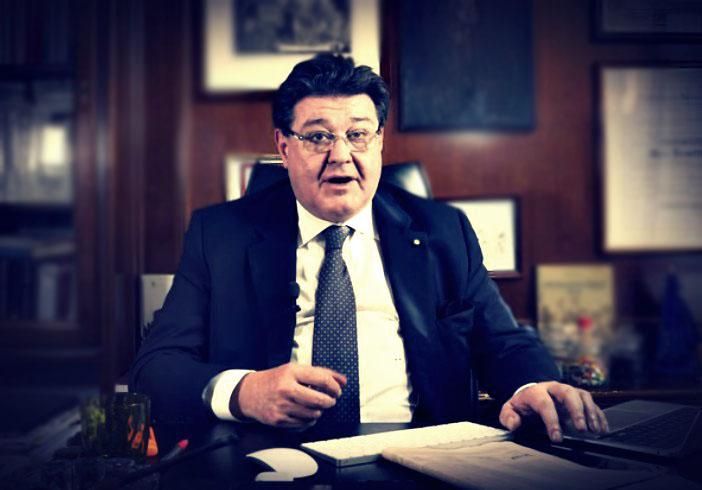 Il mediatore e le lauree fantasma. Giallo sulle consulenze ministeriali