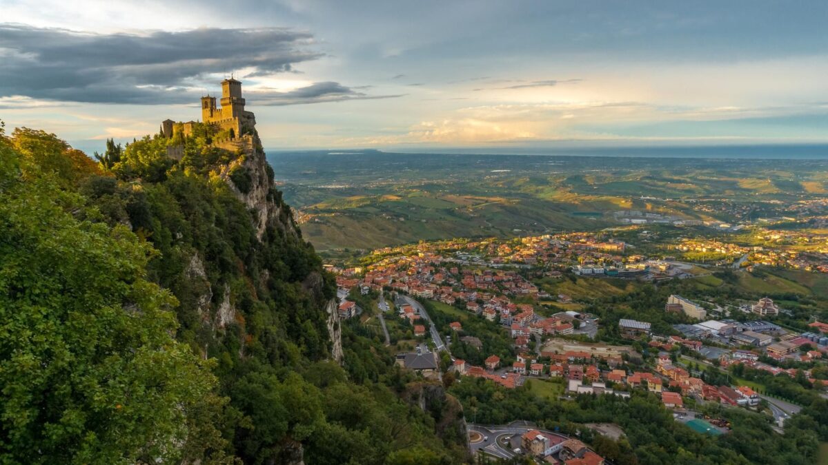 L’Italia non consegna i vaccini promessi: San Marino si muove verso lo Sputnik