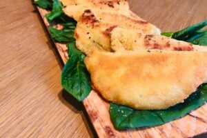 Cuciniamo insieme: mezzelune soffici con ripieni golosi